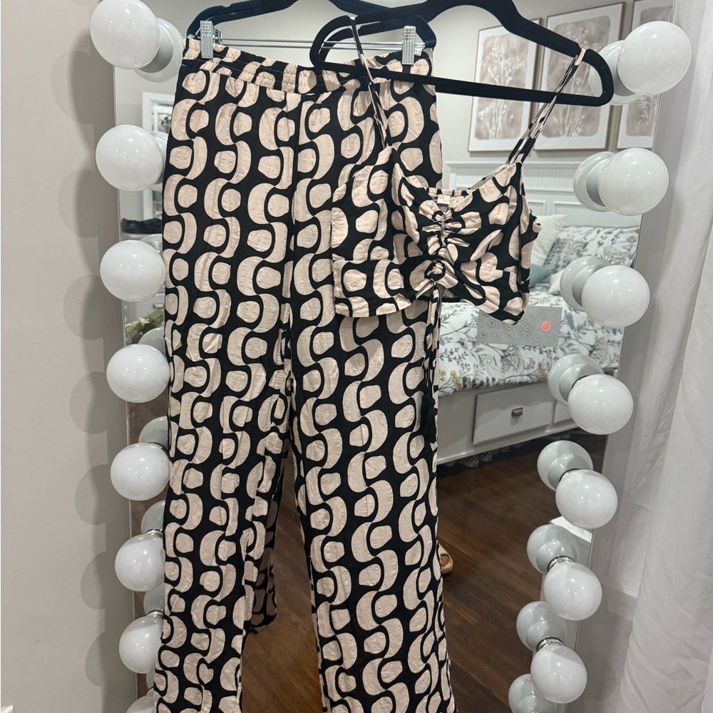 ILLA ILLA Black and Cream Wide Leg Jumpsuit